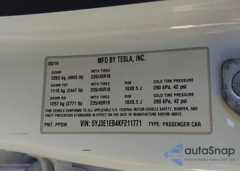 2019 Tesla Model 3 Long Range/Performance z USA, uszkodzony, nr VIN 5YJ3E1EB4KF211771